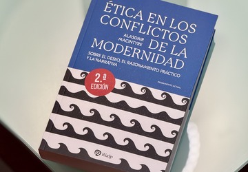 MacIntyre en el laberinto